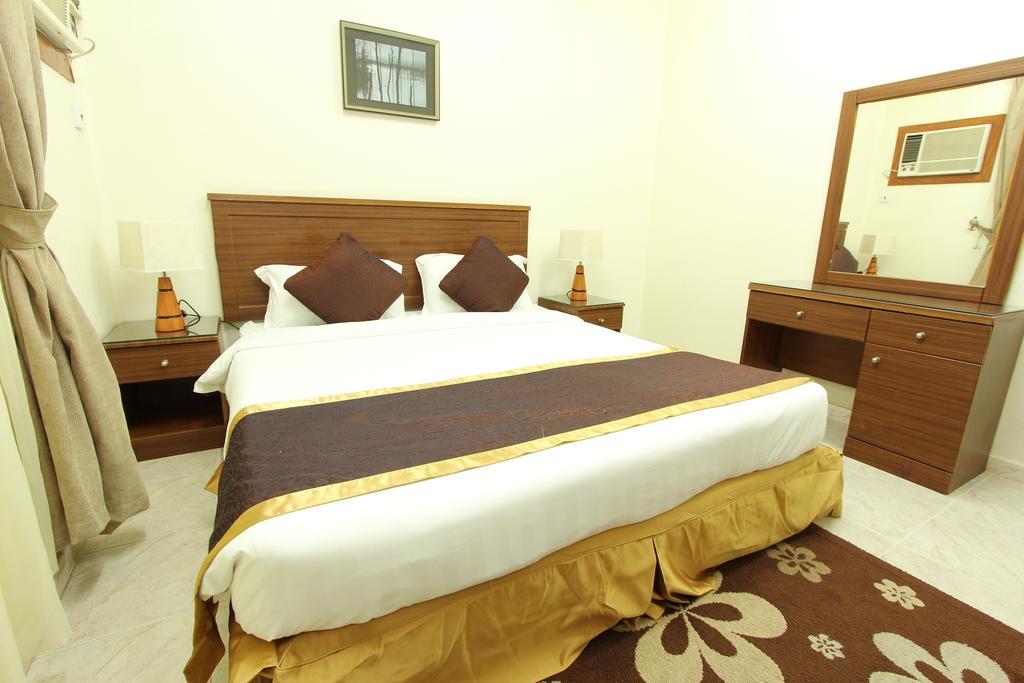 Khalifa Tower Aparthotel Jubail Room photo