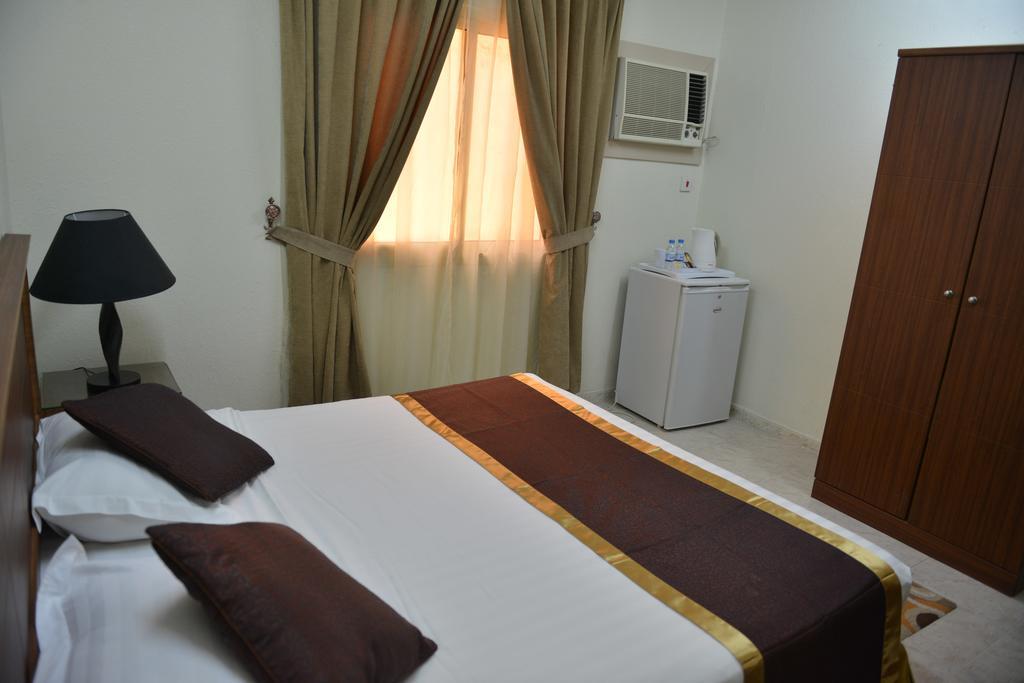Khalifa Tower Aparthotel Jubail Exterior photo