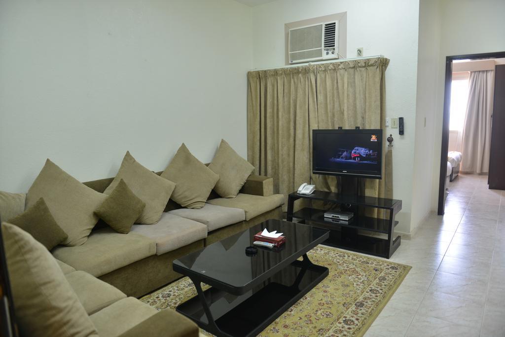 Khalifa Tower Aparthotel Jubail Exterior photo